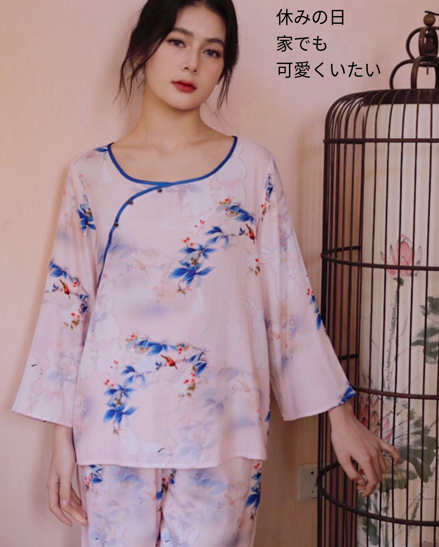 竹布🎋TAKEFU 【日本製】 青紫色の花と赤い鳥 8分袖 8分丈ズボン パジャマ ルームウェア