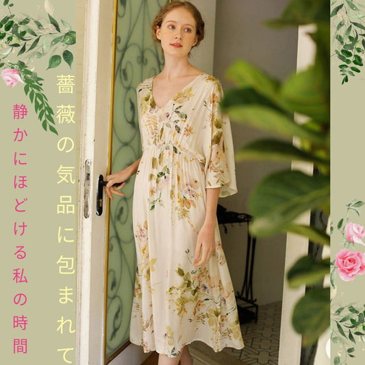 【FIORA】綿サテン 極艶 淡い薔薇柄 V襟ドルマンスリーブワンピース ルームウェア スタイルアップ細見え