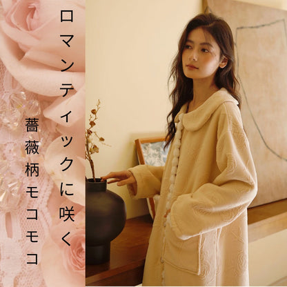 【秋冬物発売開始！！】2025 冬新作❄️日本製❤️モコモコルームウェア　ベージュ　バラ　羽織り　ワンピーススタイル