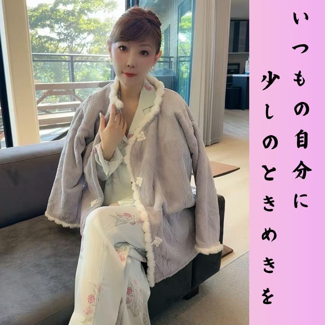 綿サテン　【日本製】ライトグリーン　ピンクのバラ柄　長袖 長ズボン パジャマ ルームウェア