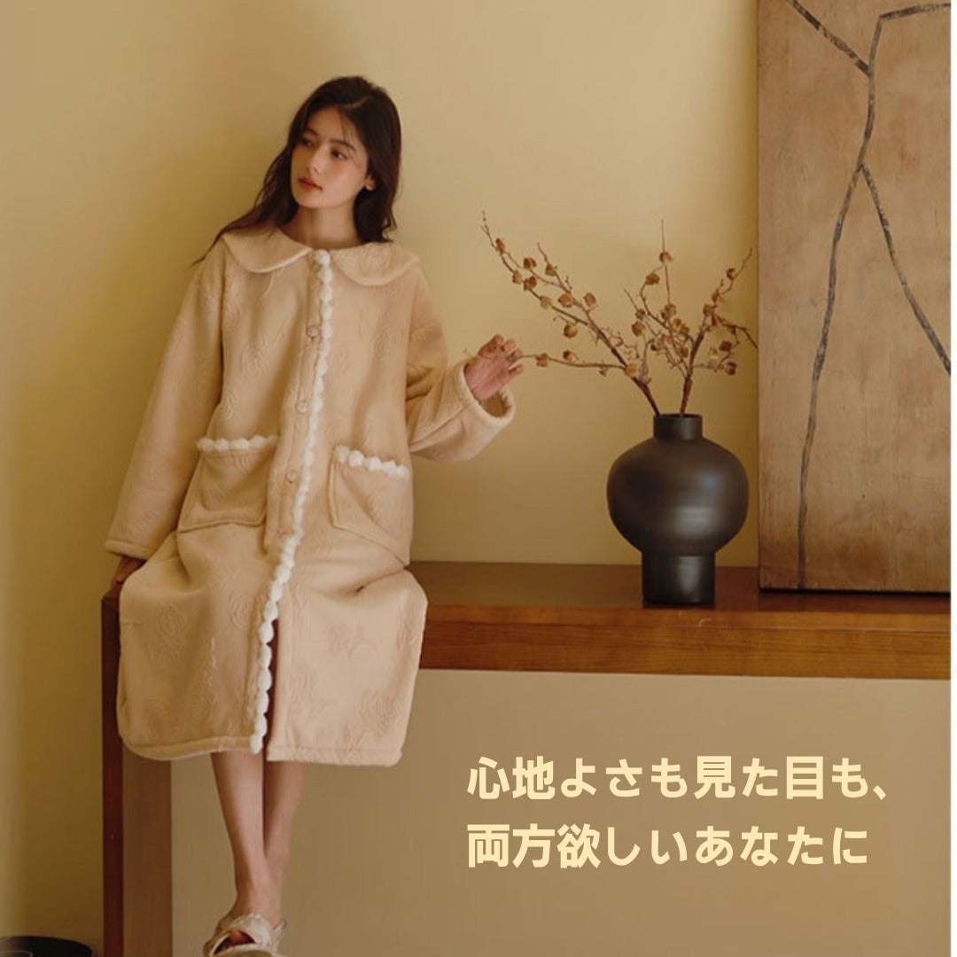 【秋冬物発売開始！！】2025 冬新作❄️日本製❤️モコモコルームウェア　ベージュ　バラ　羽織り　ワンピーススタイル